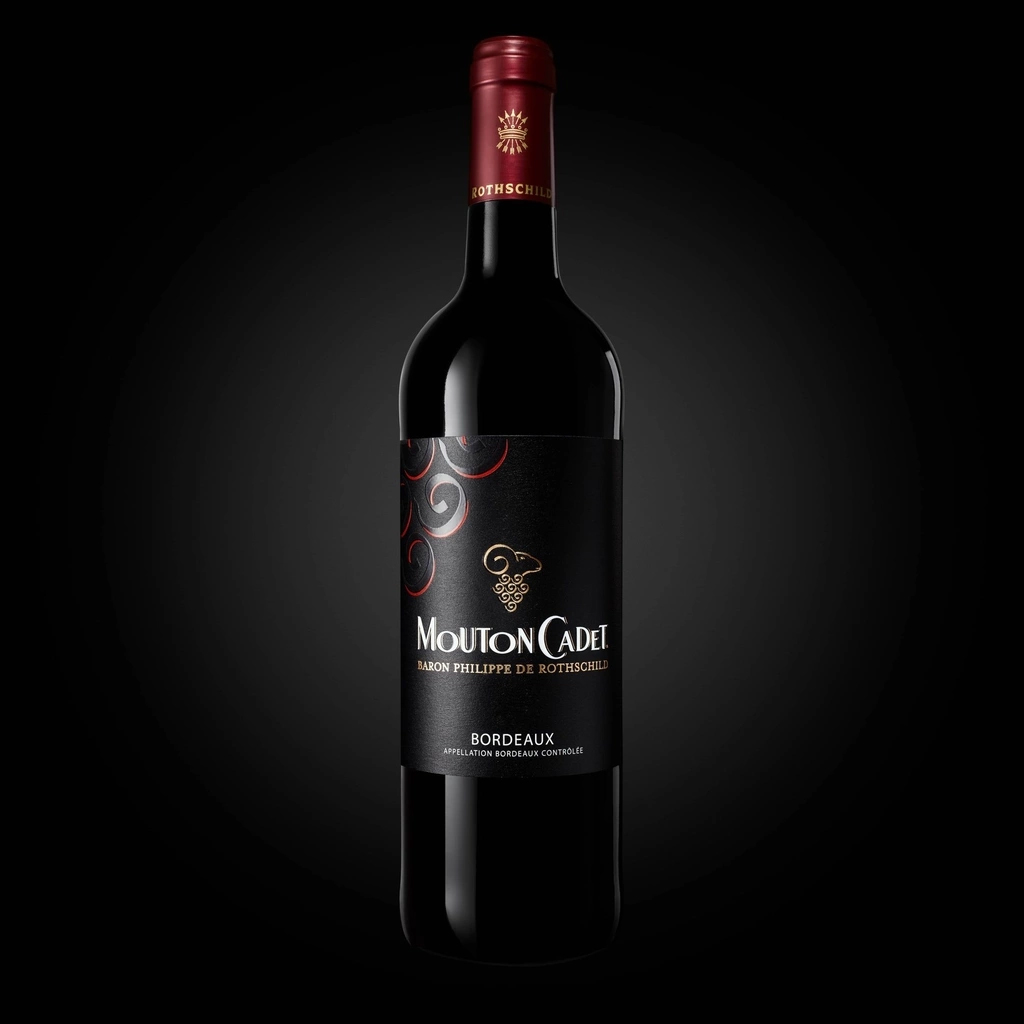 Rượu vang pháp Mouton Cadet Bordeaux
