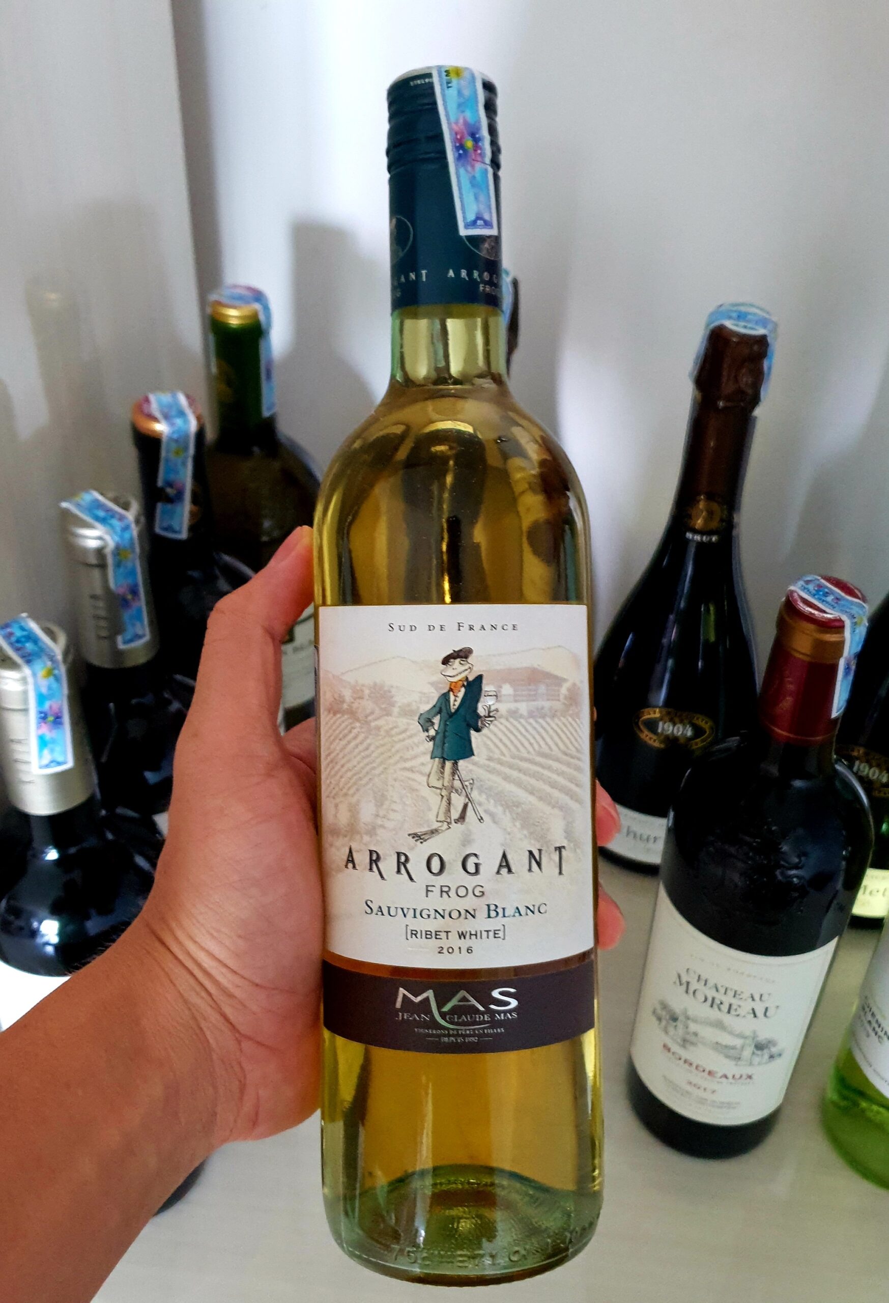 Rượu Vang Arrogant Frog Sauvignon Blanc