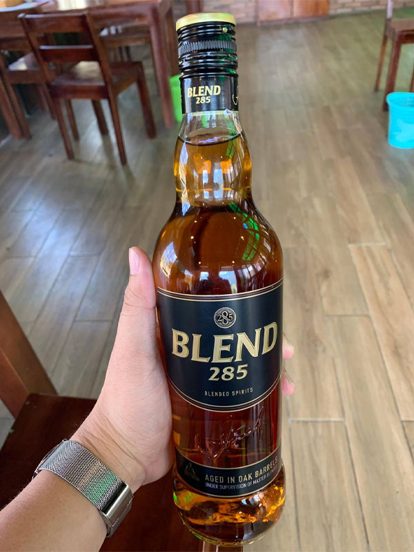 rượu spirit blend 285 signature đen 700ml