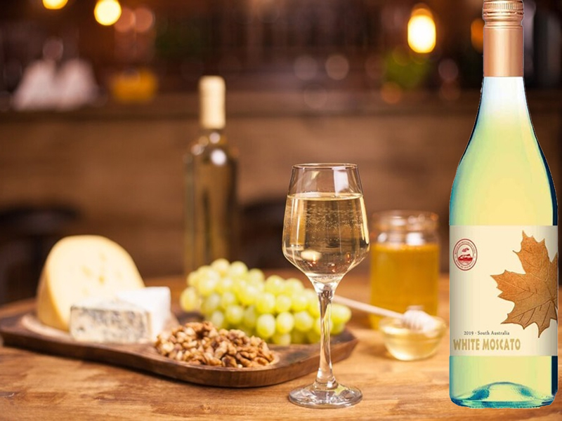 rượu vang white moscato