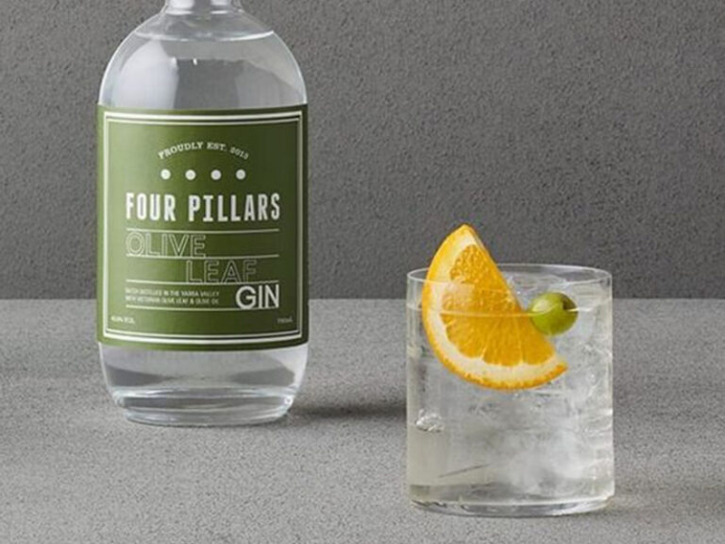 rượu gin four pillars olive leaf