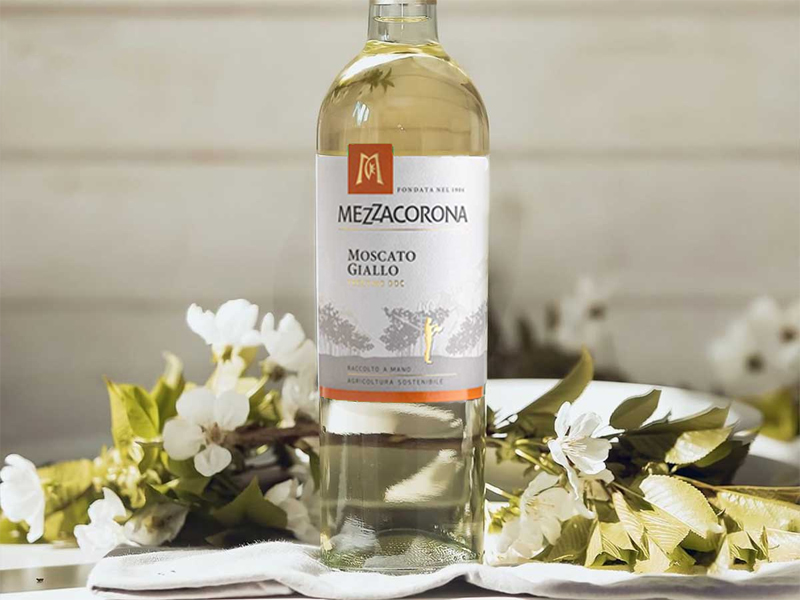 rượu vang mezzacorona moscato giallo
