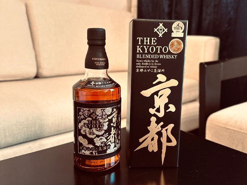 rượu whiskey kyoto nishijin ori kuro obi black