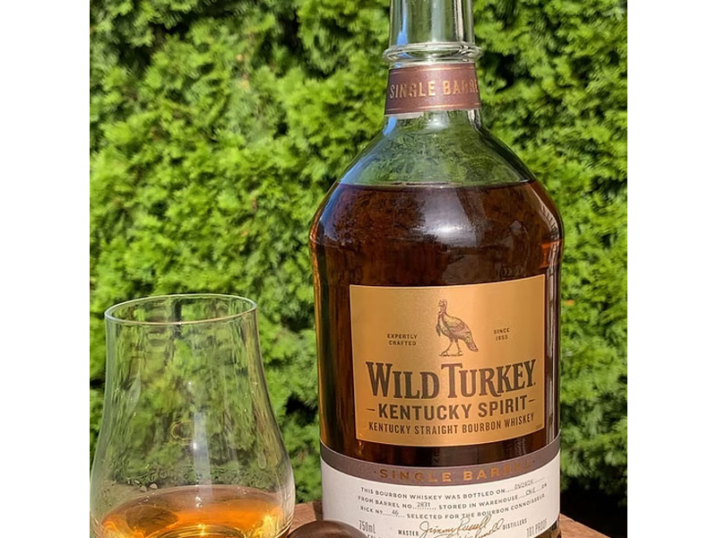 rượu whisky wild turkey kentucky spirit