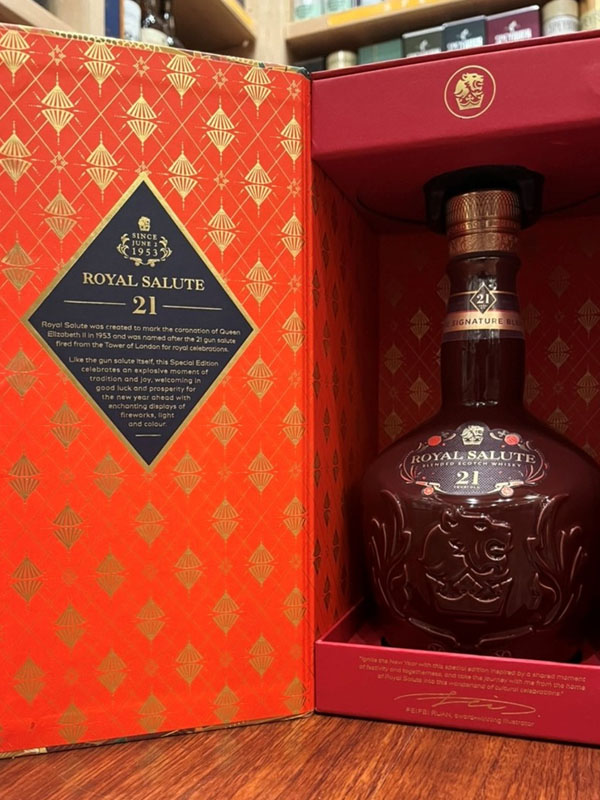 rượu royal salute 21 đỏ ruby flagon 700ml