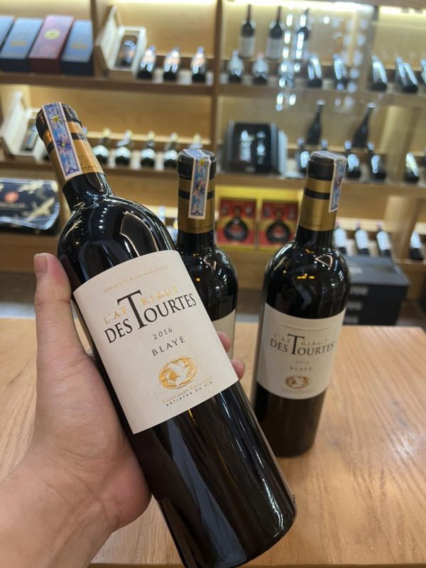 rượu vang château des tourtes l'attribut des tourtes