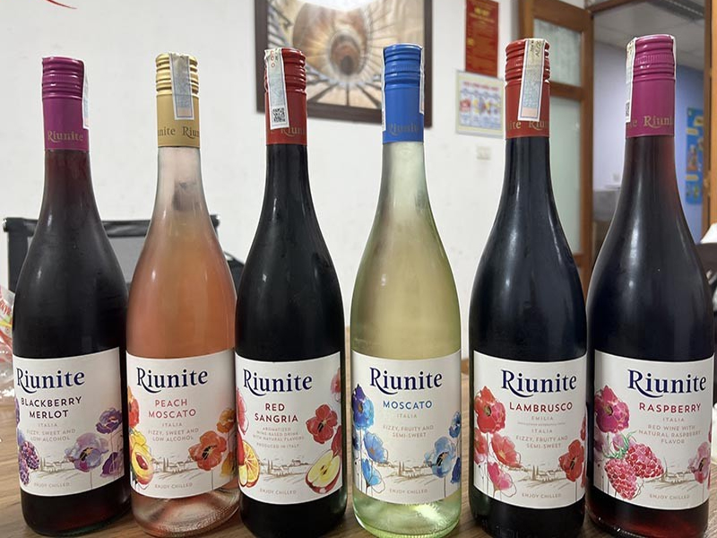 rượu vang ngọt riunite