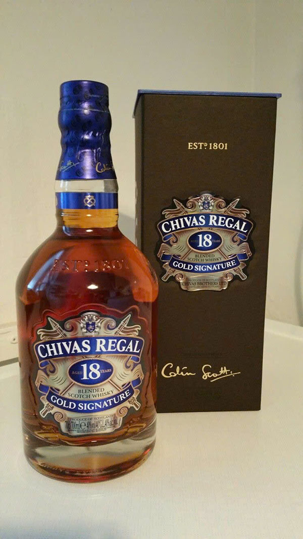 Hộp quà tết rượu chivas 2026: Giá bao nhiêu? Mua ở đâu tốt