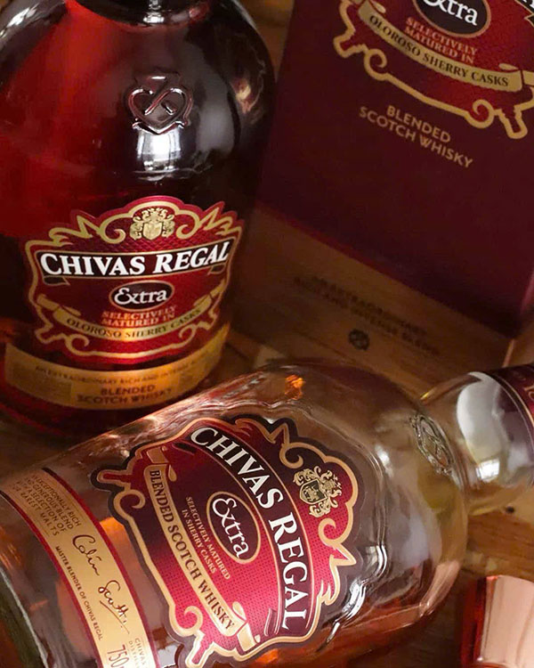 Hộp quà tết rượu chivas 2026: Giá bao nhiêu? Mua ở đâu tốt