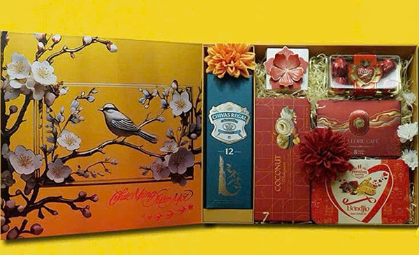 Hộp quà tết rượu Chivas cao cấp: Xu hướng, Ưu đãi & Địa chỉ mua