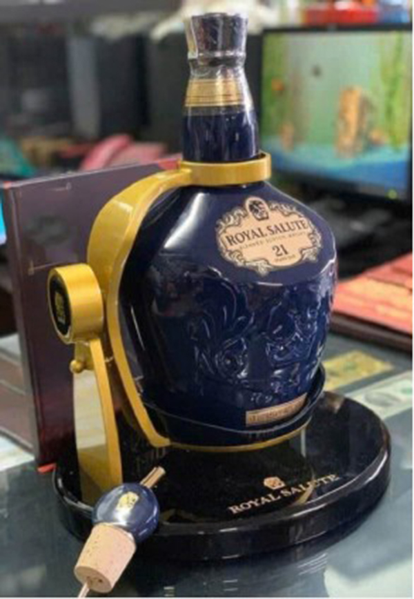 lựa chọn hộp quà tết 2026 với chivas 21 cao cấp