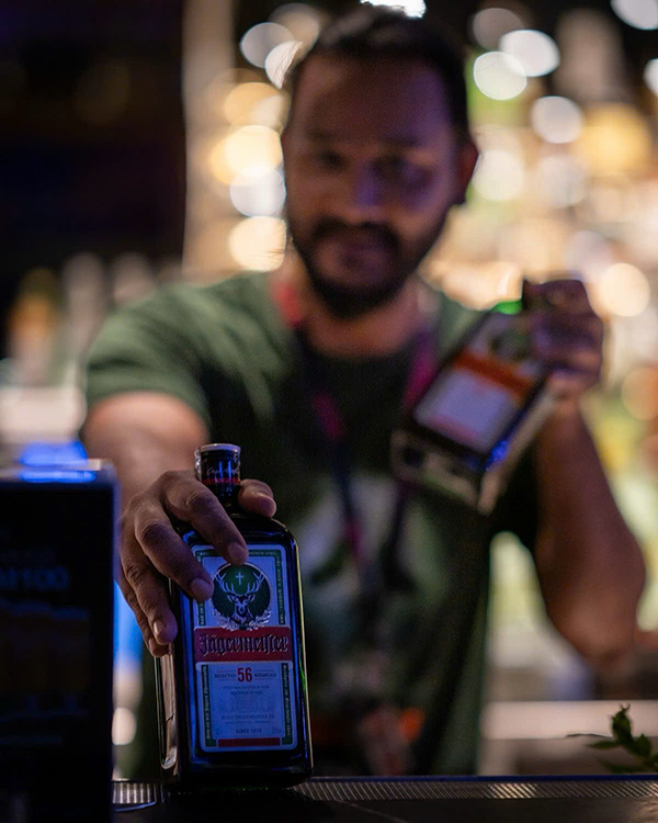 phân biệt jagermeister thật giả: mẹo mua hàng chuẩn phân biệt jagermeister thật giả: mẹo mua hàng chuẩn