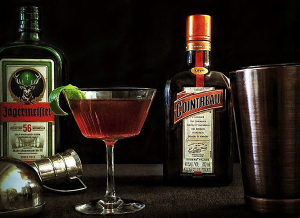 so sánh jagermeister với các rượu thảo mộc khác