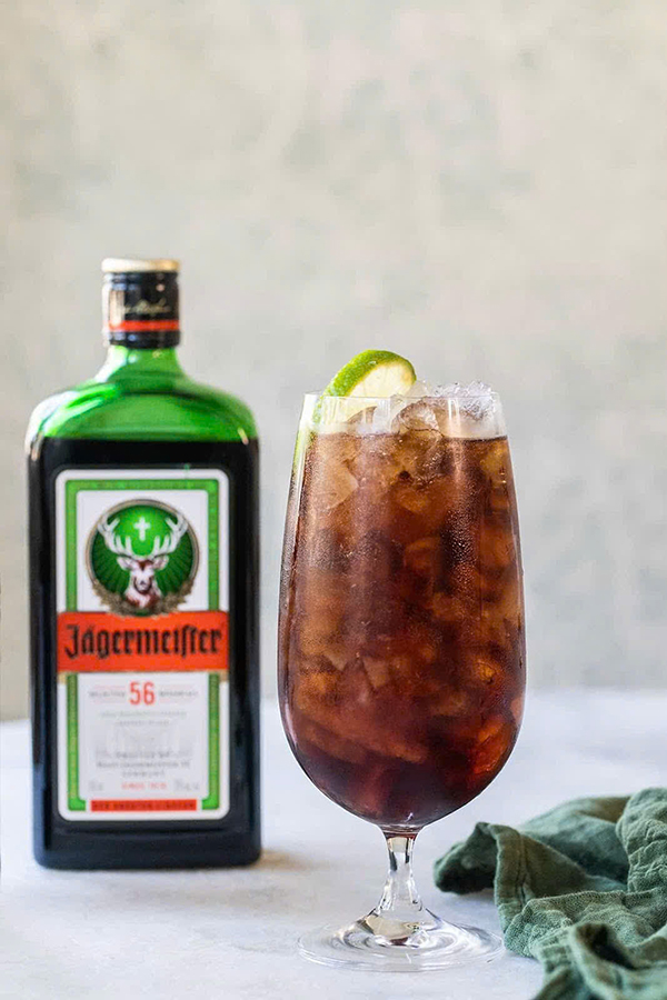 so sánh jagermeister với các rượu thảo mộc khác so sánh jagermeister với các rượu thảo mộc khác