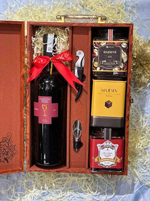 khuyến mãi rượu vang đóng quà tết sớm giá hời