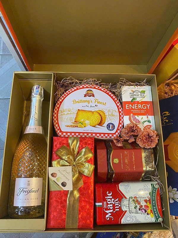 quà tết cao cấp cho đối tác: rượu vang giá ưu đãi