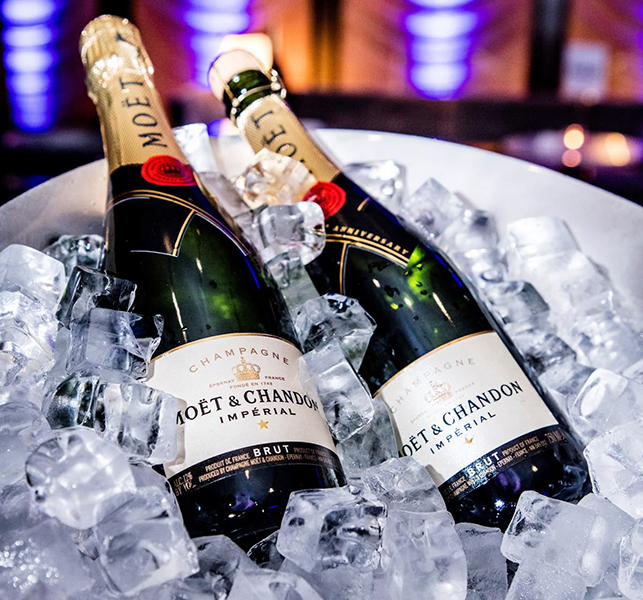 top các dòng rượu vang nổ (champagne) khai xuân cực chất