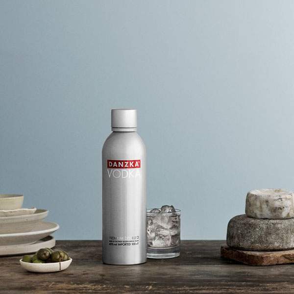 ưu điểm quà tặng rượu vodka danzka nhôm 1 lít ngày tết