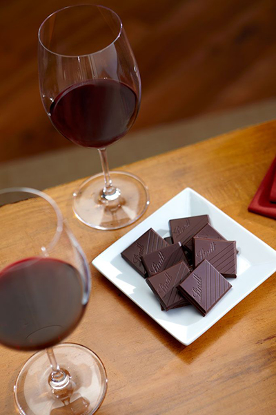 combo rượu vang & socola 8/3: sang trọng dưới 900k cho nàng combo rượu vang & socola 8/3: sang trọng dưới 900k cho nàng