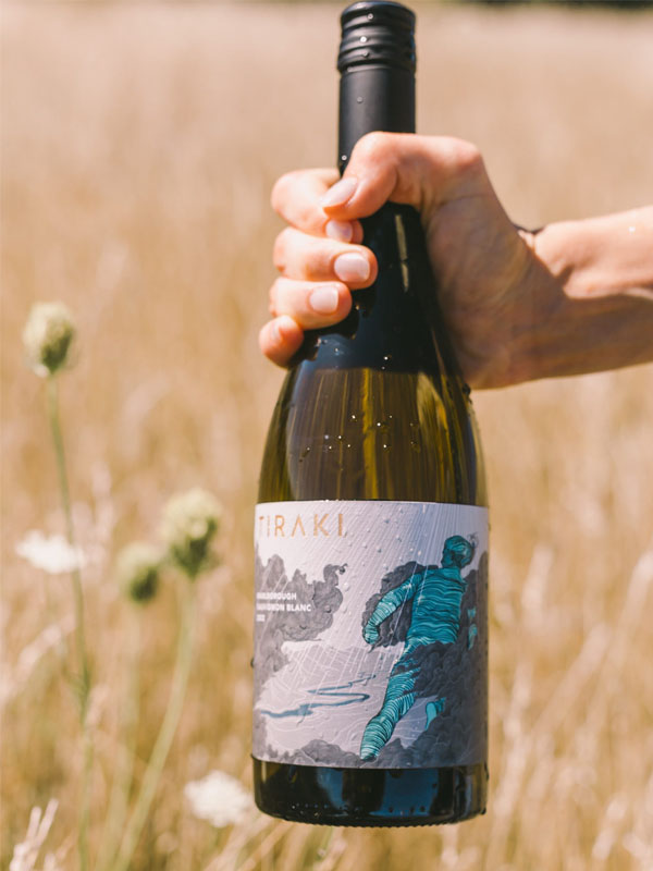 rượu vang tiraki sauvignon blanc