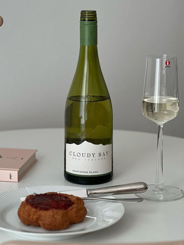 rượu vang cloudy bay sauvignon blanc
